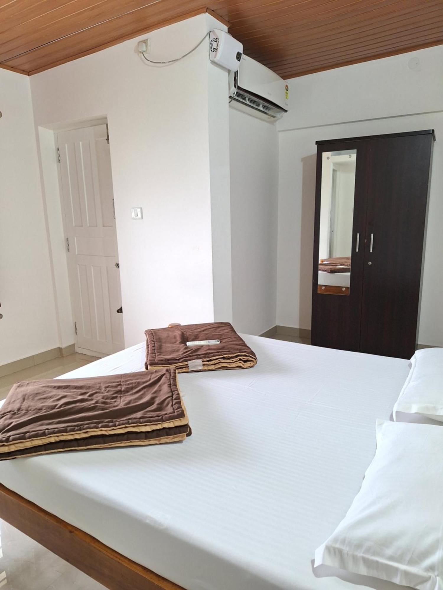 Suvarna Grande Homes Mangalore Cameră foto