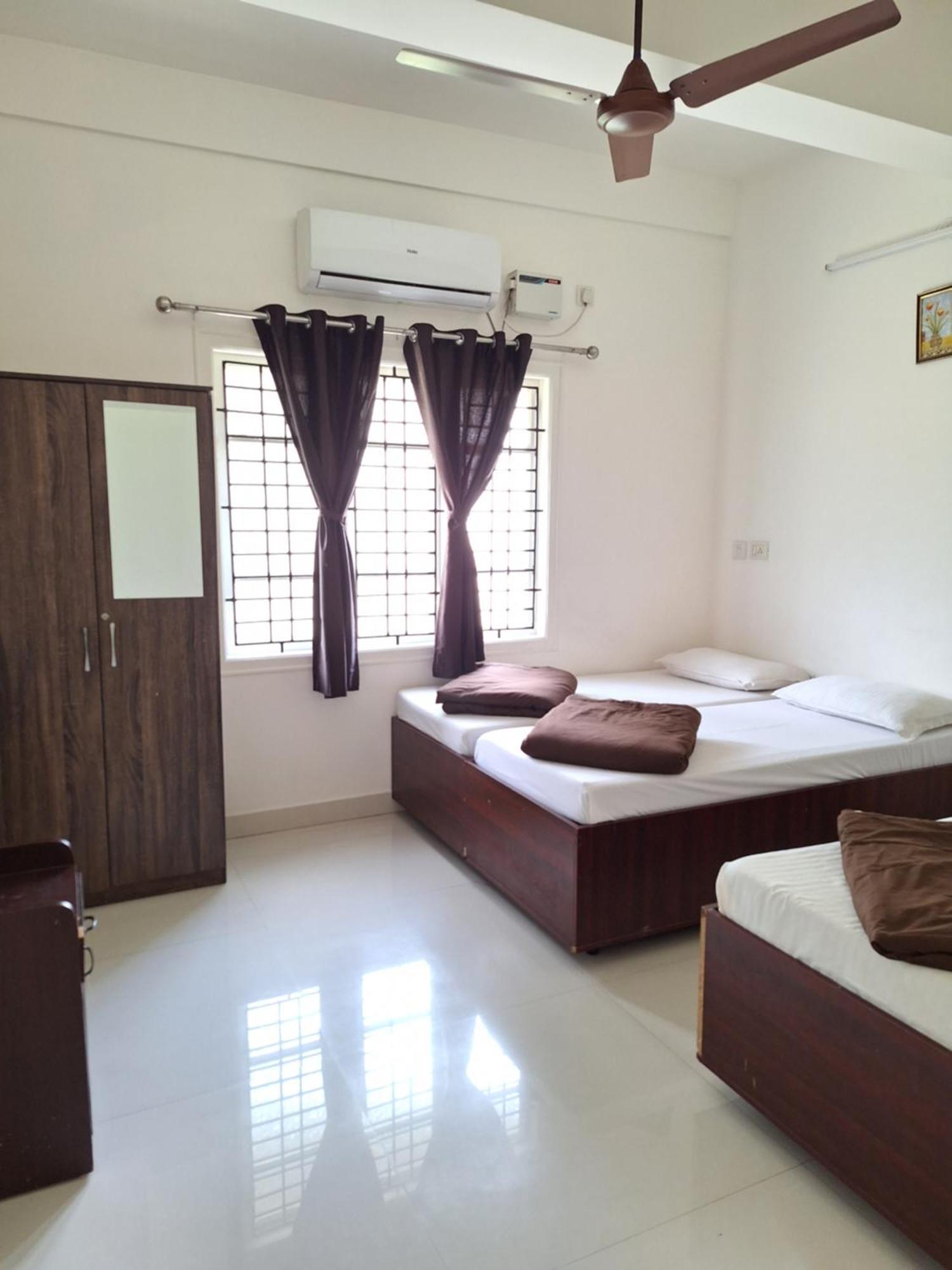 Suvarna Grande Homes Mangalore Cameră foto