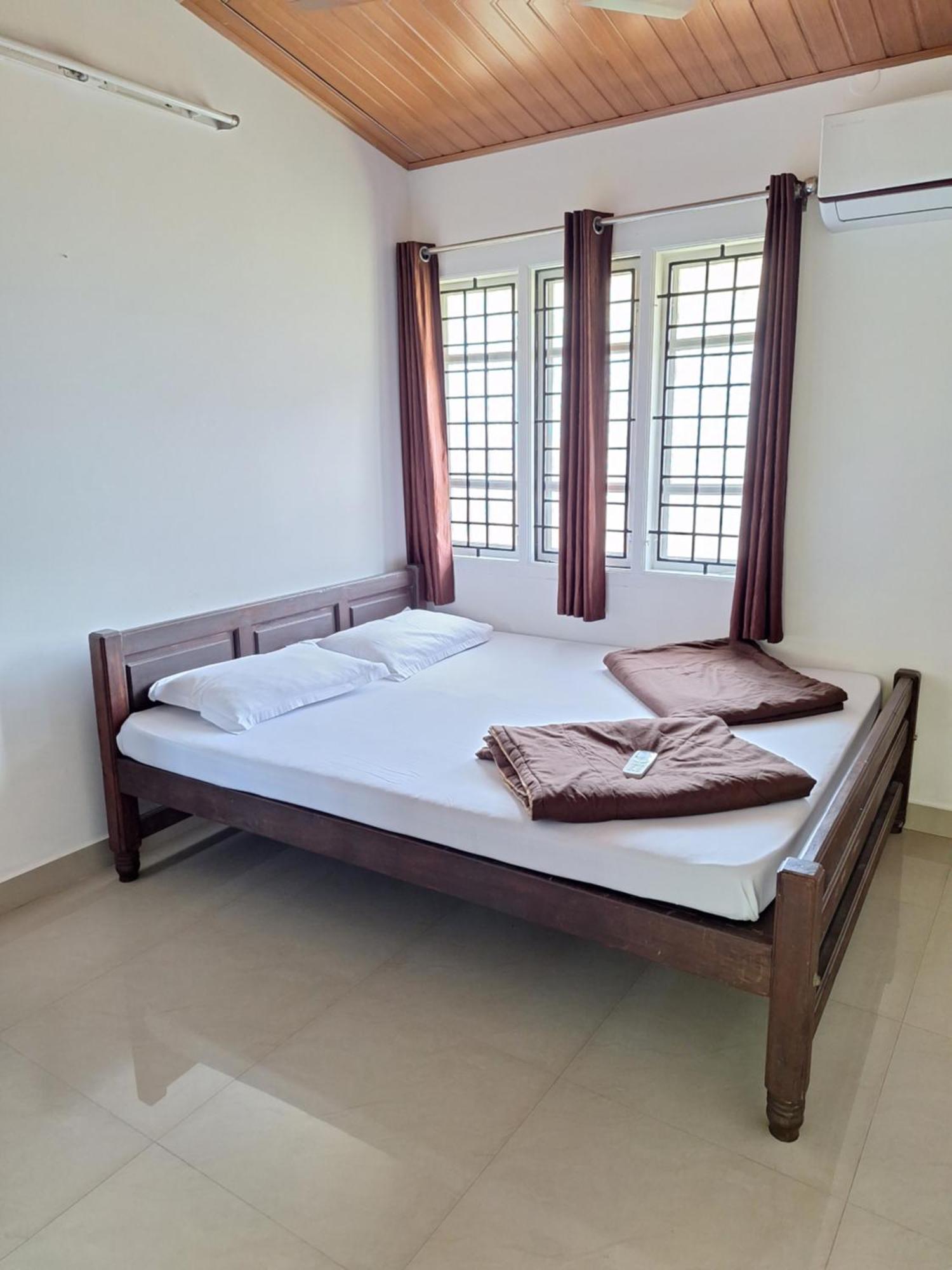 Suvarna Grande Homes Mangalore Cameră foto